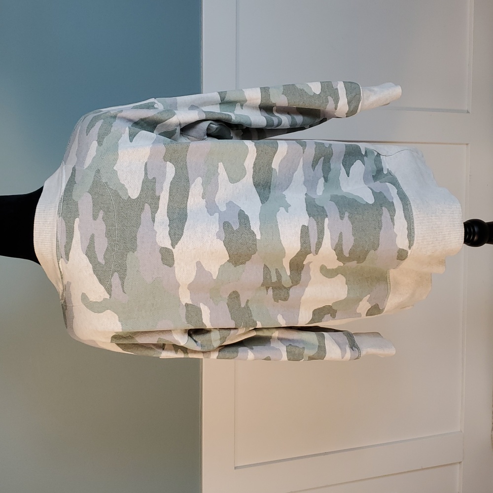 Aerie Light Camo Oversized Sweatshirt XS - Picture 4 of 16